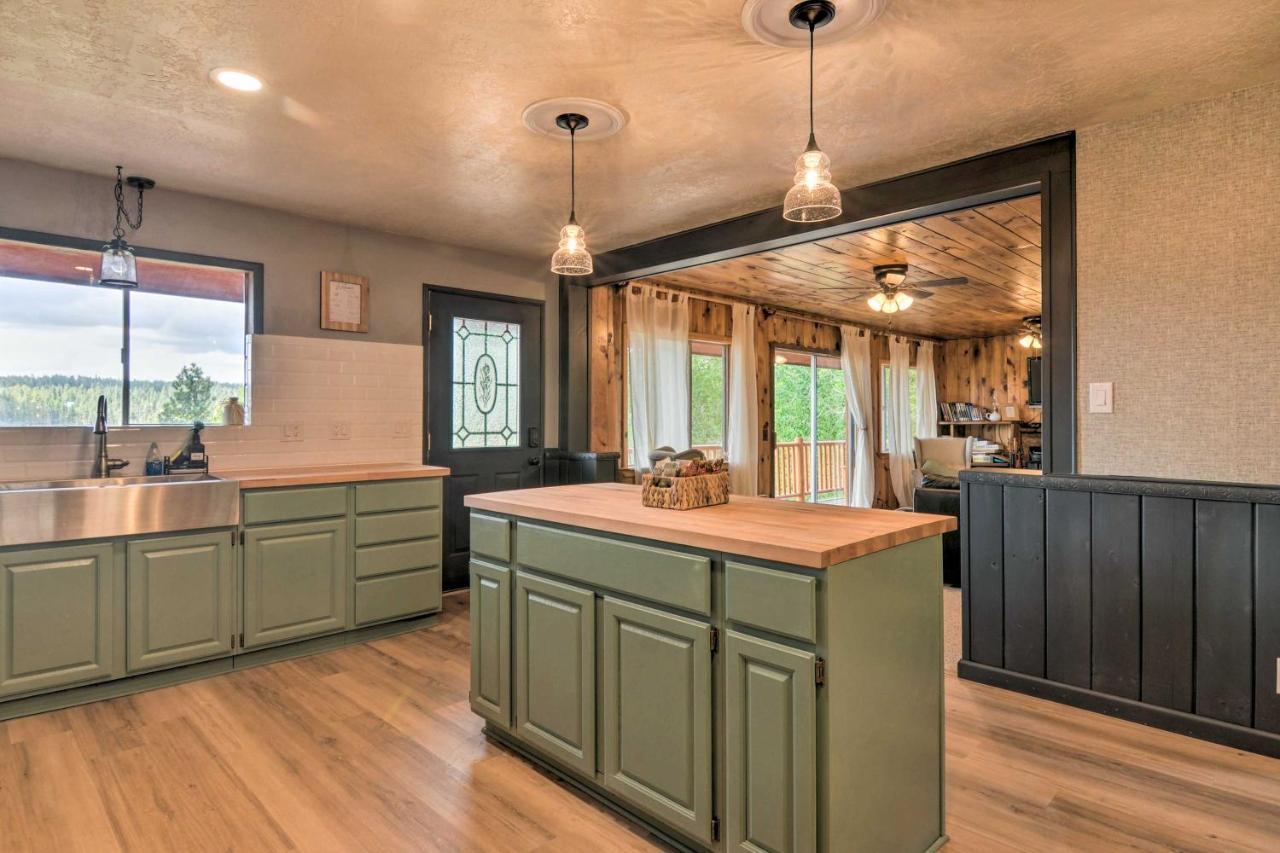 Pet-Friendly Duck Creek Village Retreat With Deck! Bagian luar foto