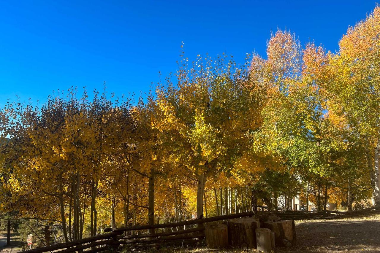 Pet-Friendly Duck Creek Village Retreat With Deck! Bagian luar foto