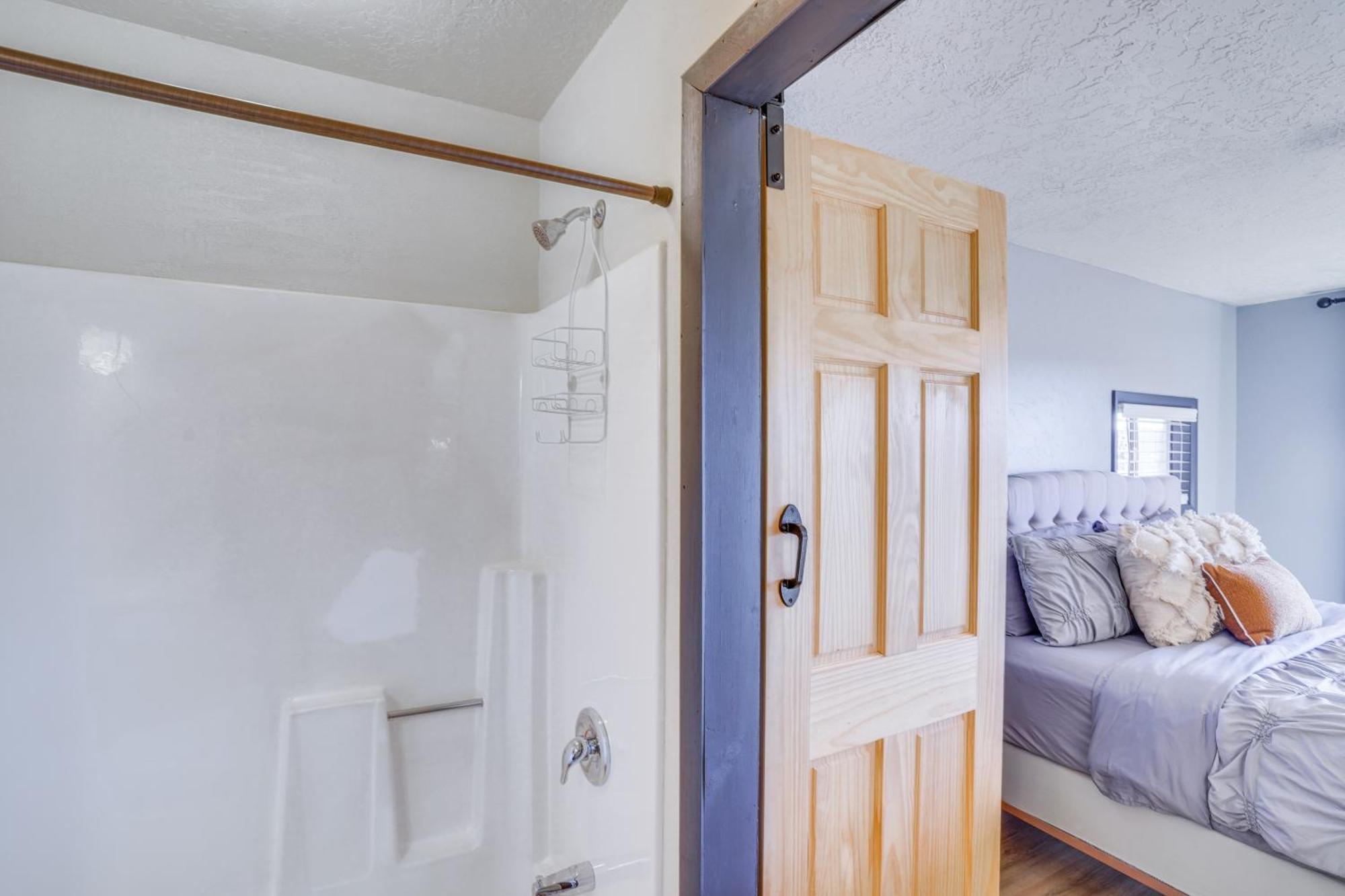 Pet-Friendly Duck Creek Village Retreat With Deck! Bagian luar foto