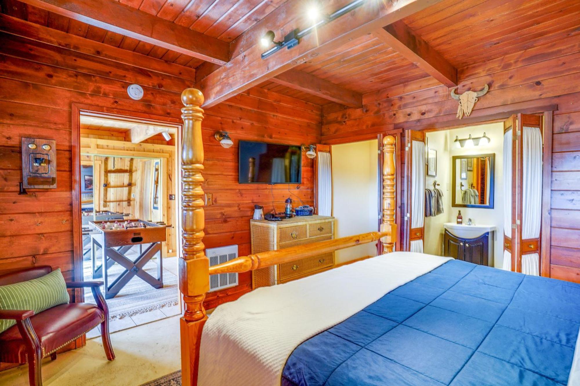 Pet-Friendly Duck Creek Village Retreat With Deck! Bagian luar foto