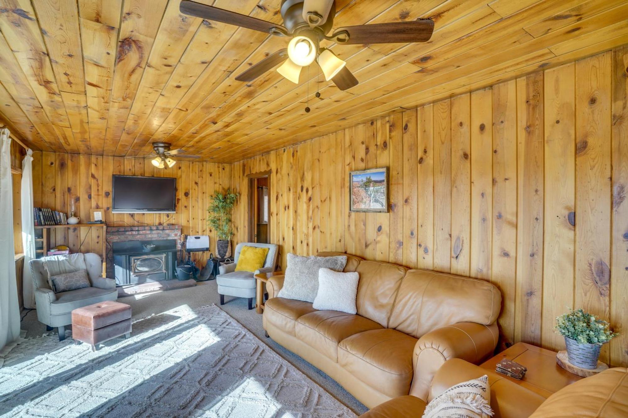 Pet-Friendly Duck Creek Village Retreat With Deck! Bagian luar foto